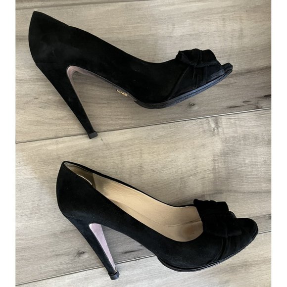 Prada Black Suede Open Toe Bow Pump All new Vibram Soles & Heel Taps Size 38-1/2 - Picture 1 of 12